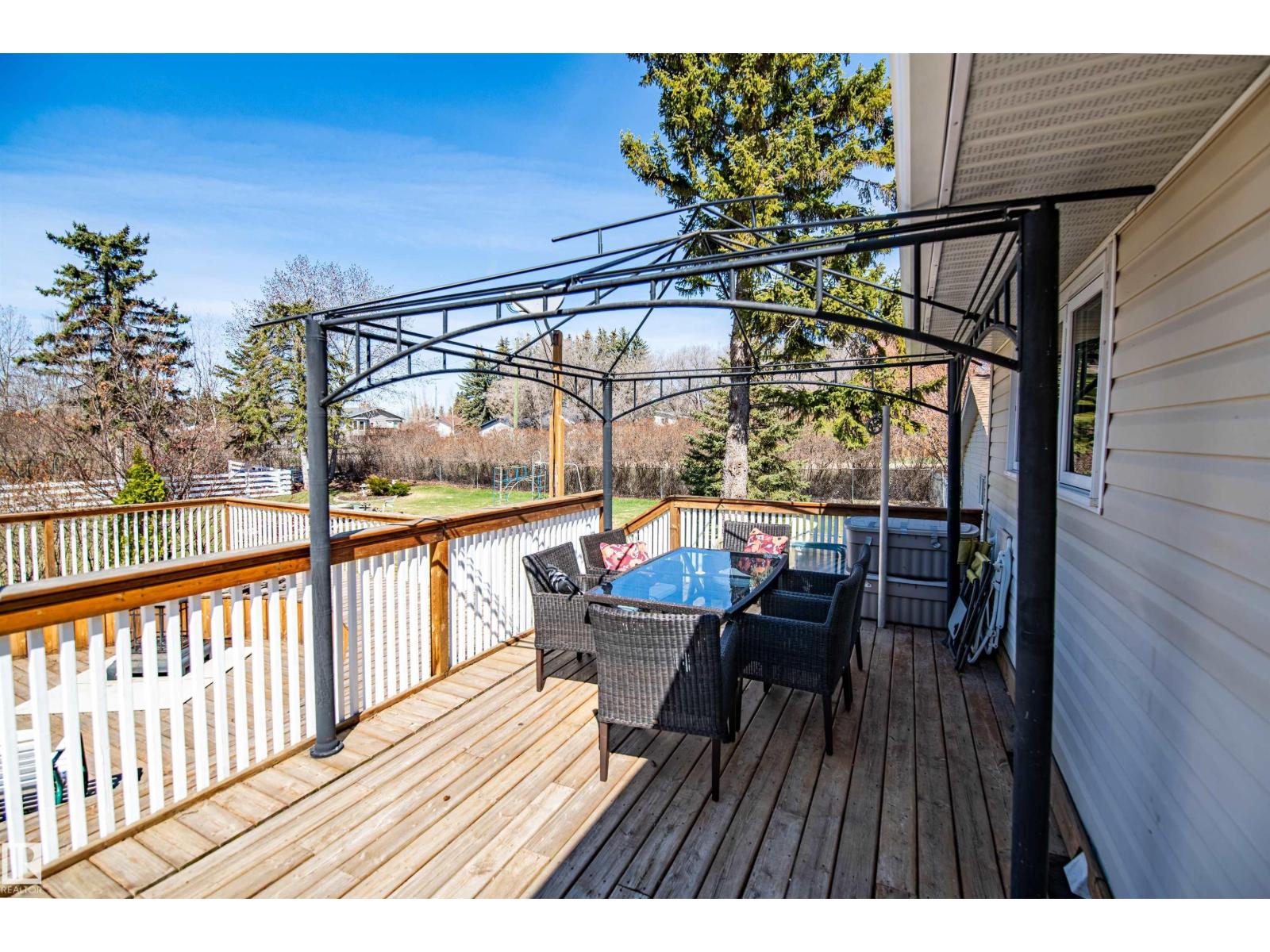 8 Macrae St, Erskine, Alberta  T0C 1G0 - Photo 9 - E4485193
