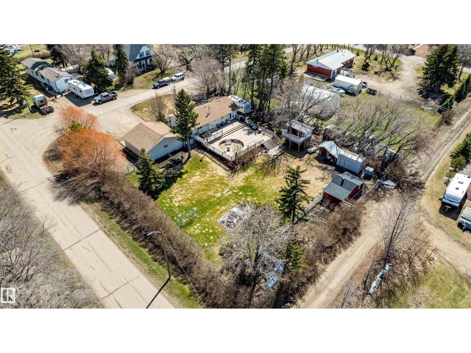 8 Macrae St, Erskine, Alberta  T0C 1G0 - Photo 72 - E4485193