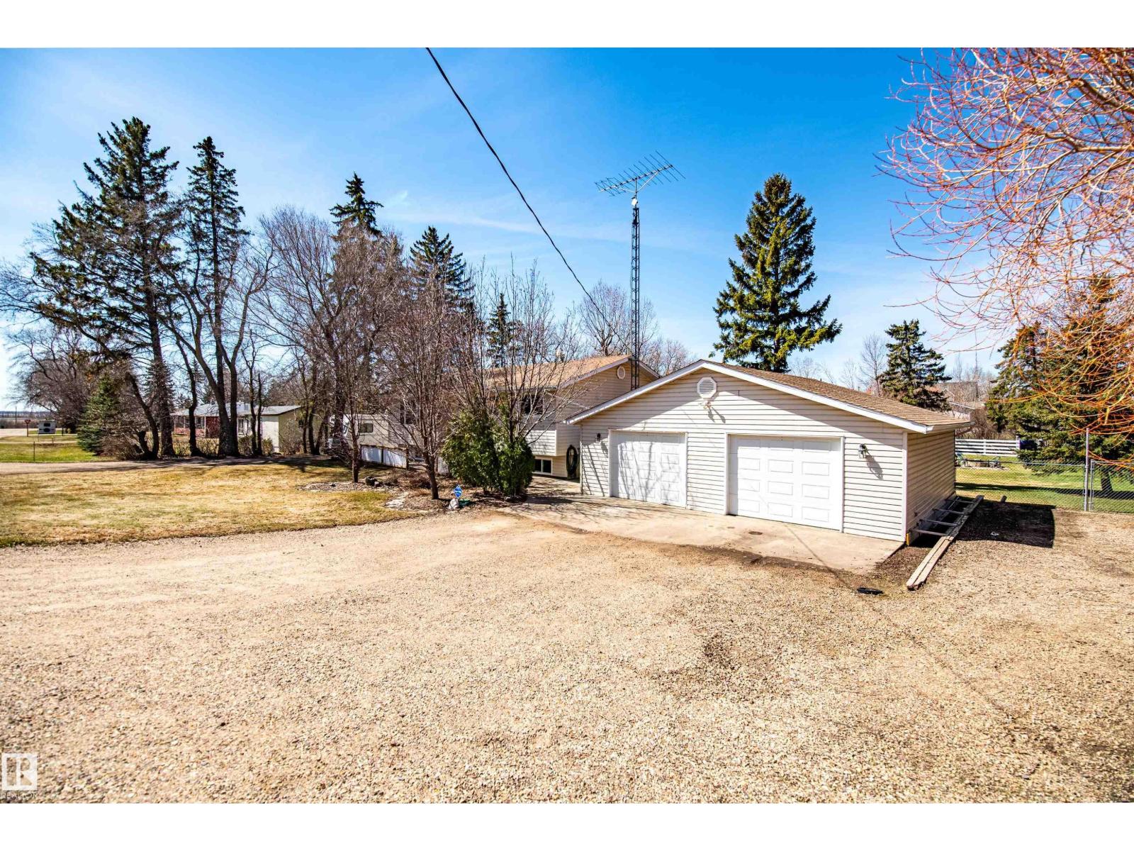 8 Macrae St, Erskine, Alberta  T0C 1G0 - Photo 22 - E4485193