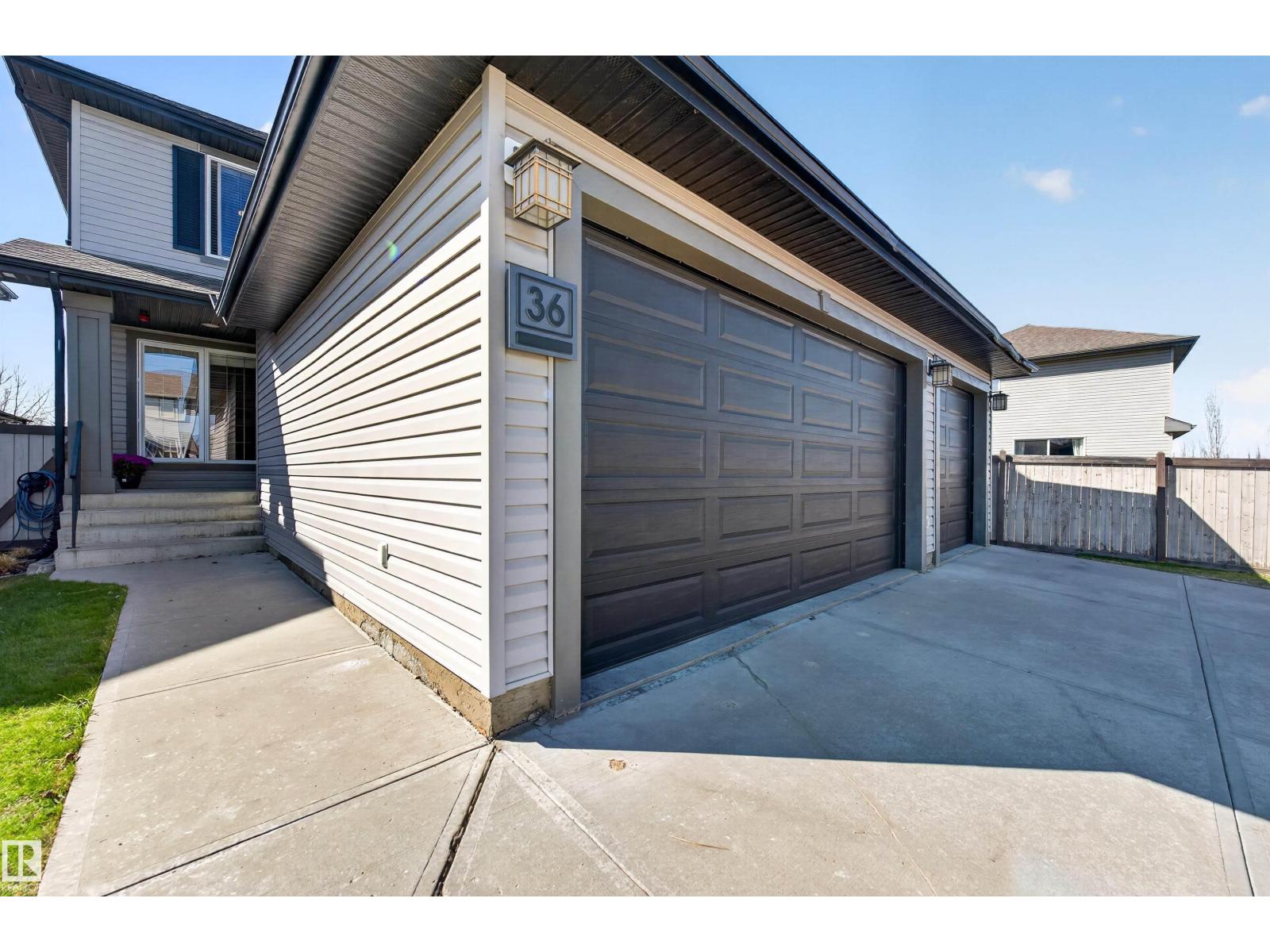 36 Summercourt Wy, Sherwood Park, Alberta  T8H 2V8 - Photo 2 - E4485210
