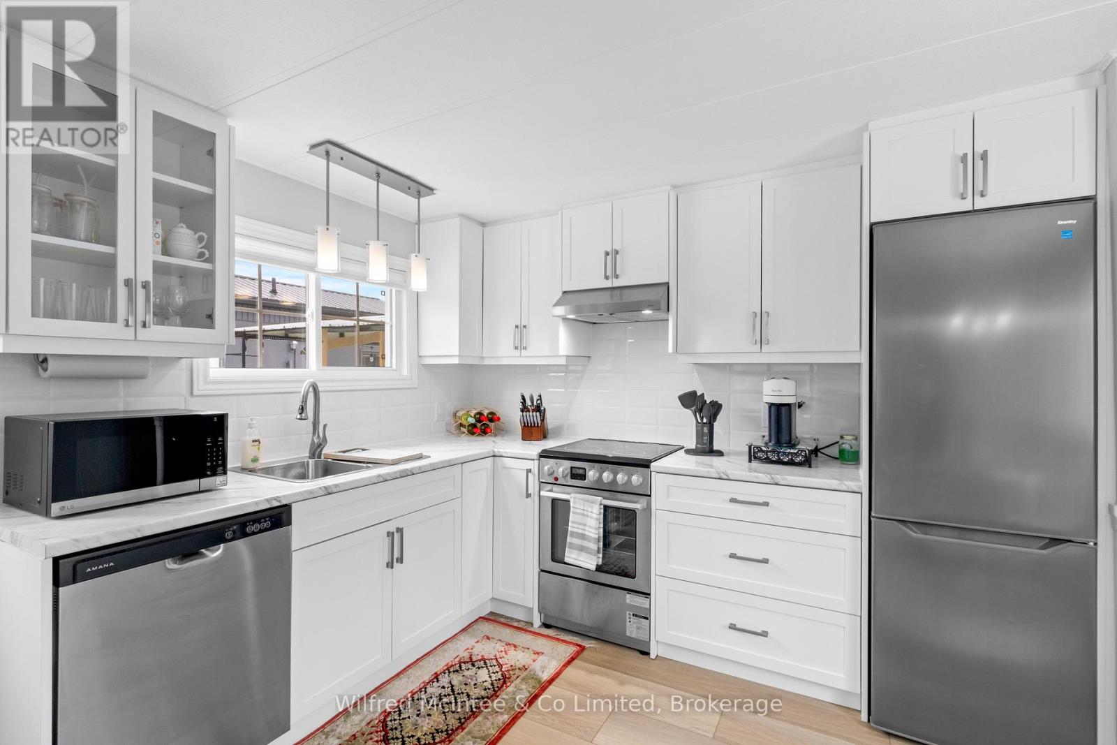 70 Applewood Boulevard, Kincardine, Ontario  N0H 2T0 - Photo 11 - X12868156