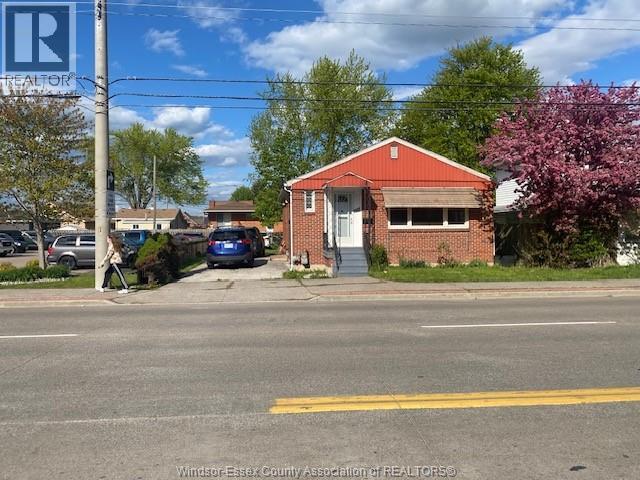 850 LAUZON, Windsor, Ontario