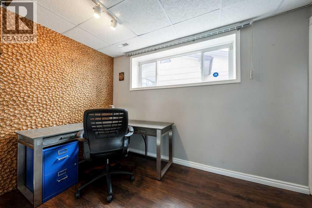 1441 Hunterbrook Road NW, Calgary, Alberta  T2K 4V3 - Photo 26 - A2306612