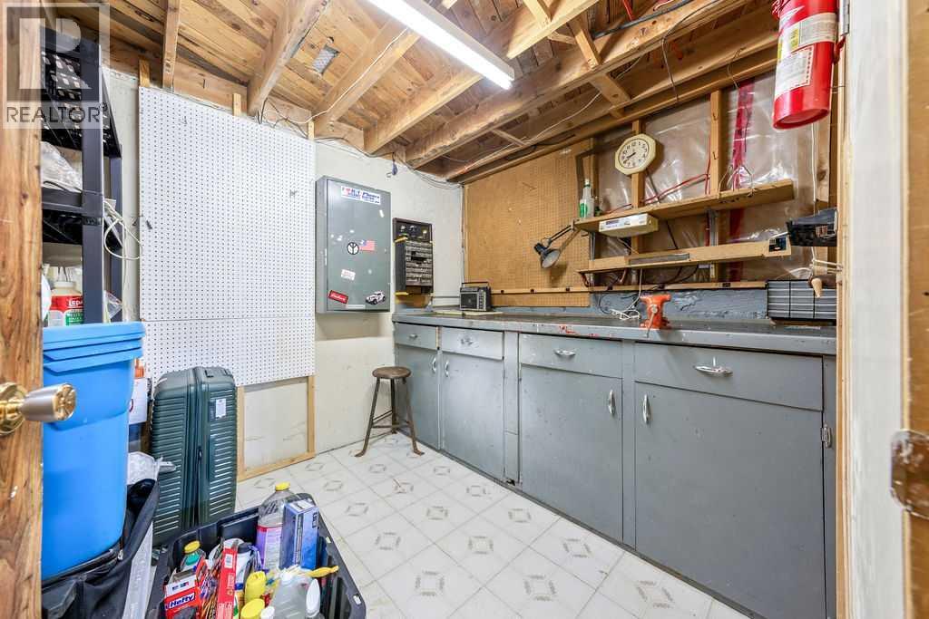 1441 Hunterbrook Road NW, Calgary, Alberta  T2K 4V3 - Photo 30 - A2306612