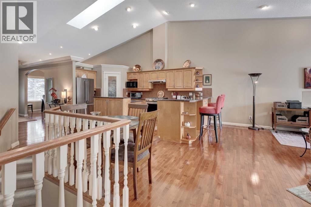 180 Sierra Morena Landing Sw, Calgary, Alberta  T3H 4K4 - Photo 18 - A2306739