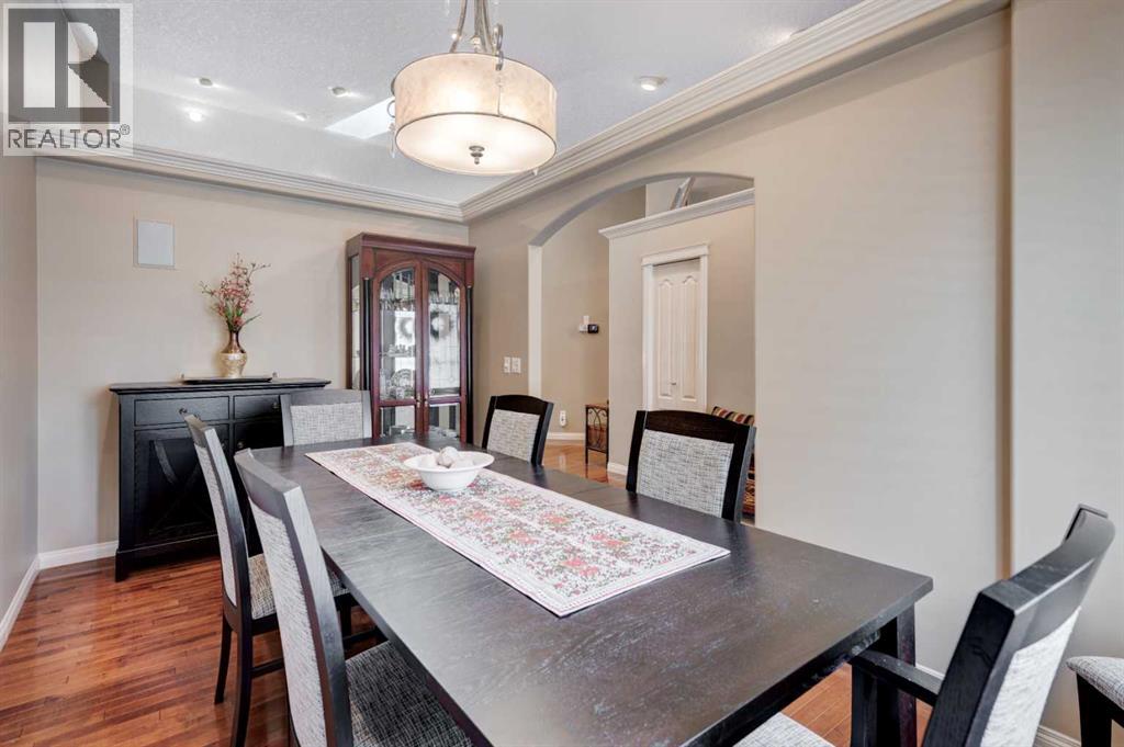 180 Sierra Morena Landing Sw, Calgary, Alberta  T3H 4K4 - Photo 4 - A2306739