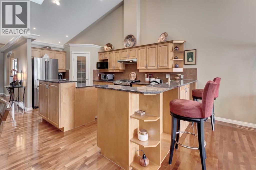 180 Sierra Morena Landing Sw, Calgary, Alberta  T3H 4K4 - Photo 6 - A2306739