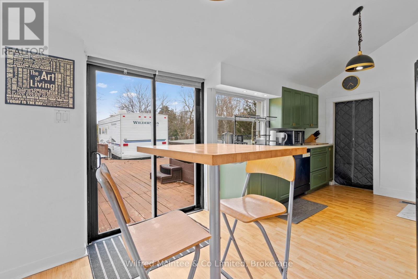 452 Queen Street, Kincardine, Ontario  N2Z 2J3 - Photo 17 - X12907078