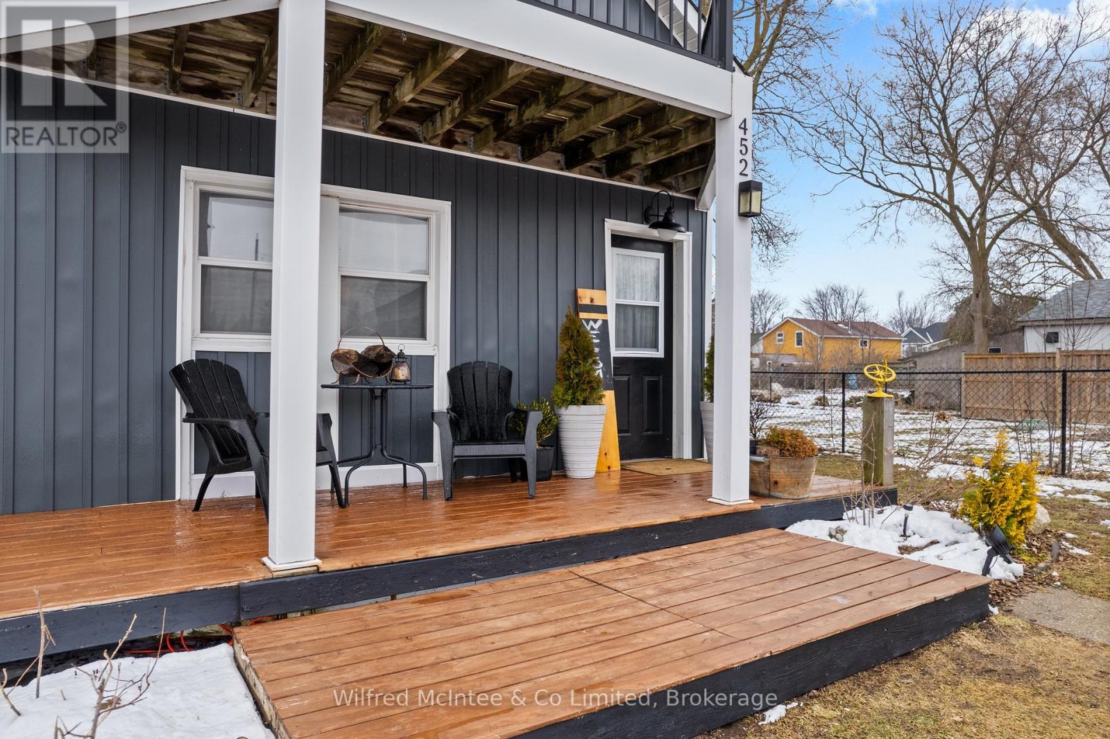 452 Queen Street, Kincardine, Ontario  N2Z 2J3 - Photo 3 - X12907078