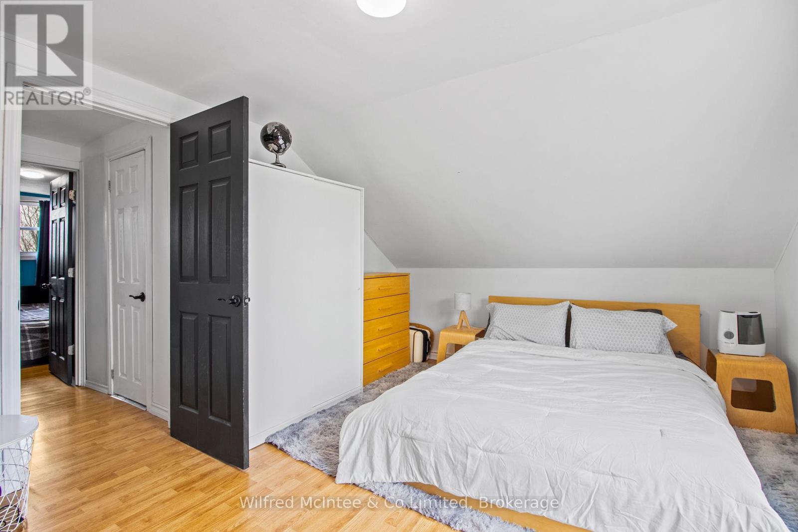452 Queen Street, Kincardine, Ontario  N2Z 2J3 - Photo 30 - X12907078