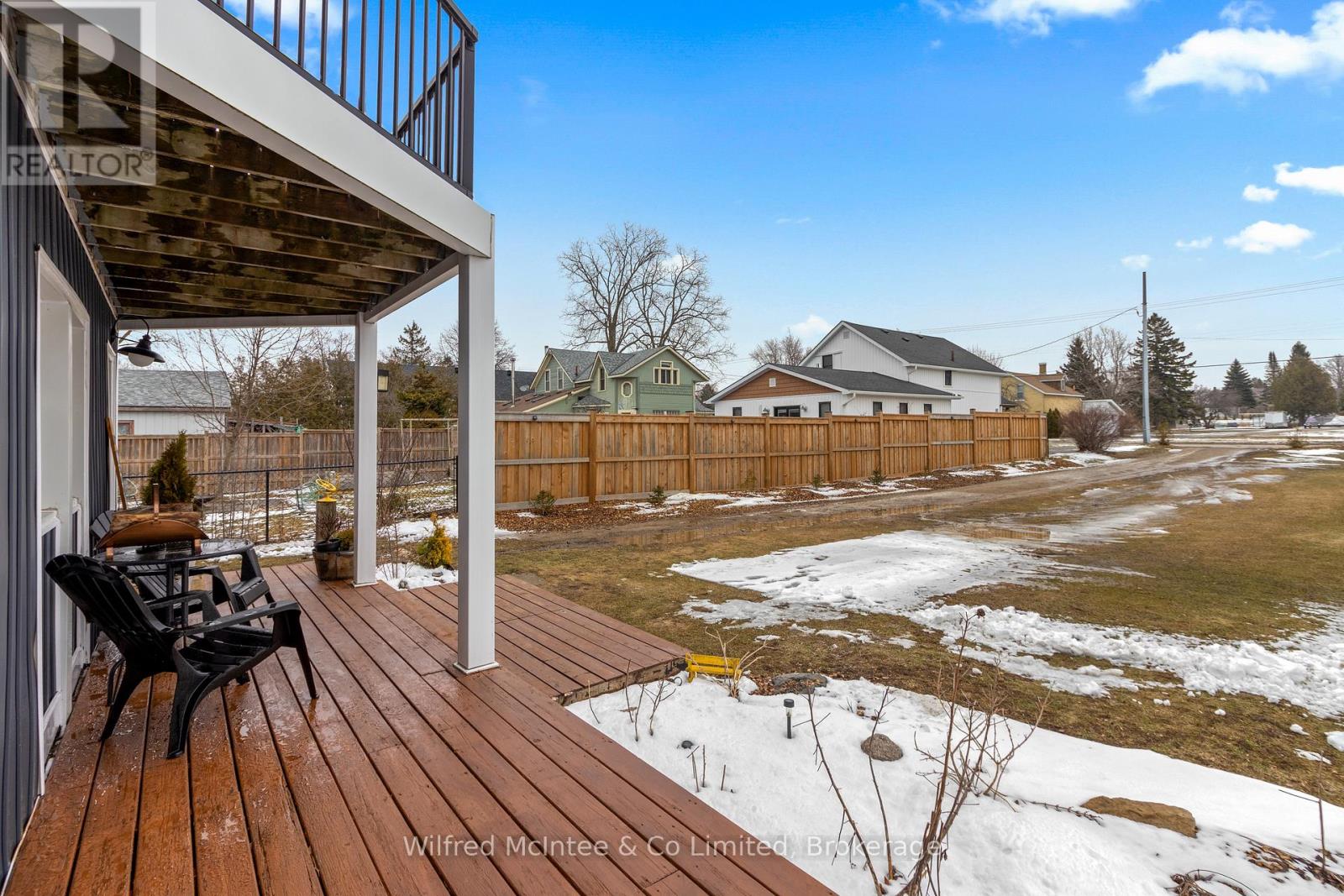 452 Queen Street, Kincardine, Ontario  N2Z 2J3 - Photo 4 - X12907078