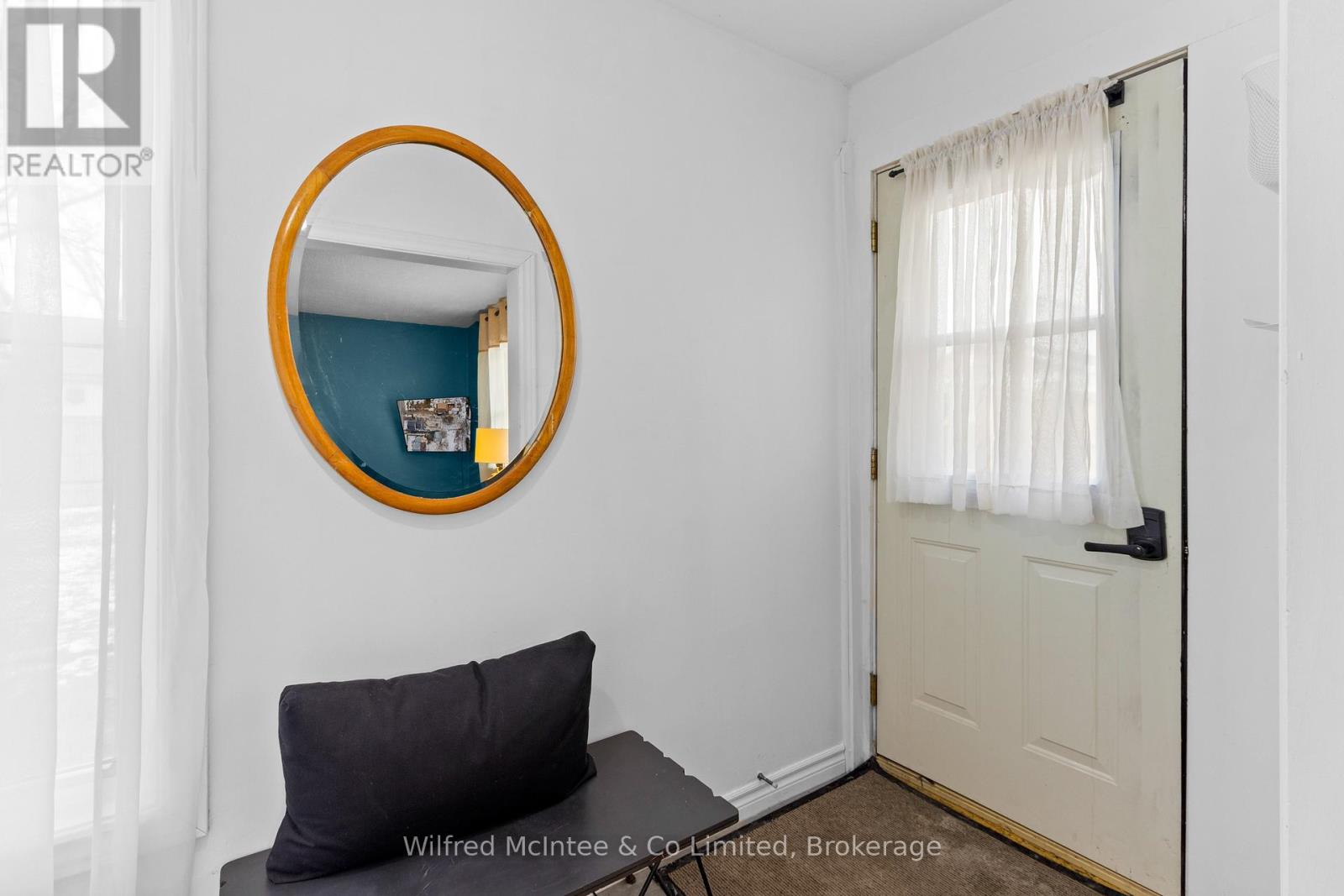 452 Queen Street, Kincardine, Ontario  N2Z 2J3 - Photo 6 - X12907078