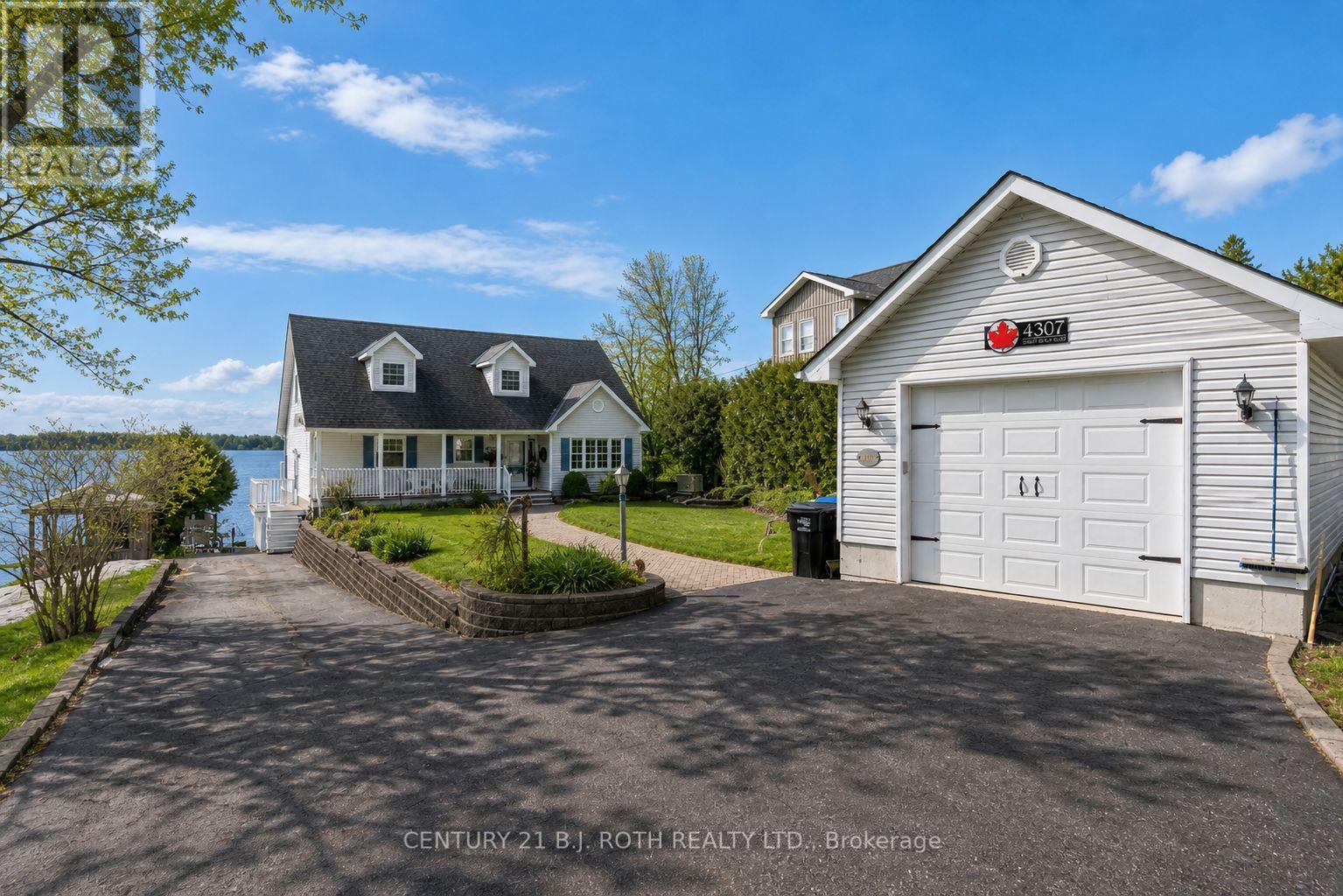 4307 Orkney Beach Road, Ramara, Ontario  L3V 0S1 - Photo 2 - S13069722
