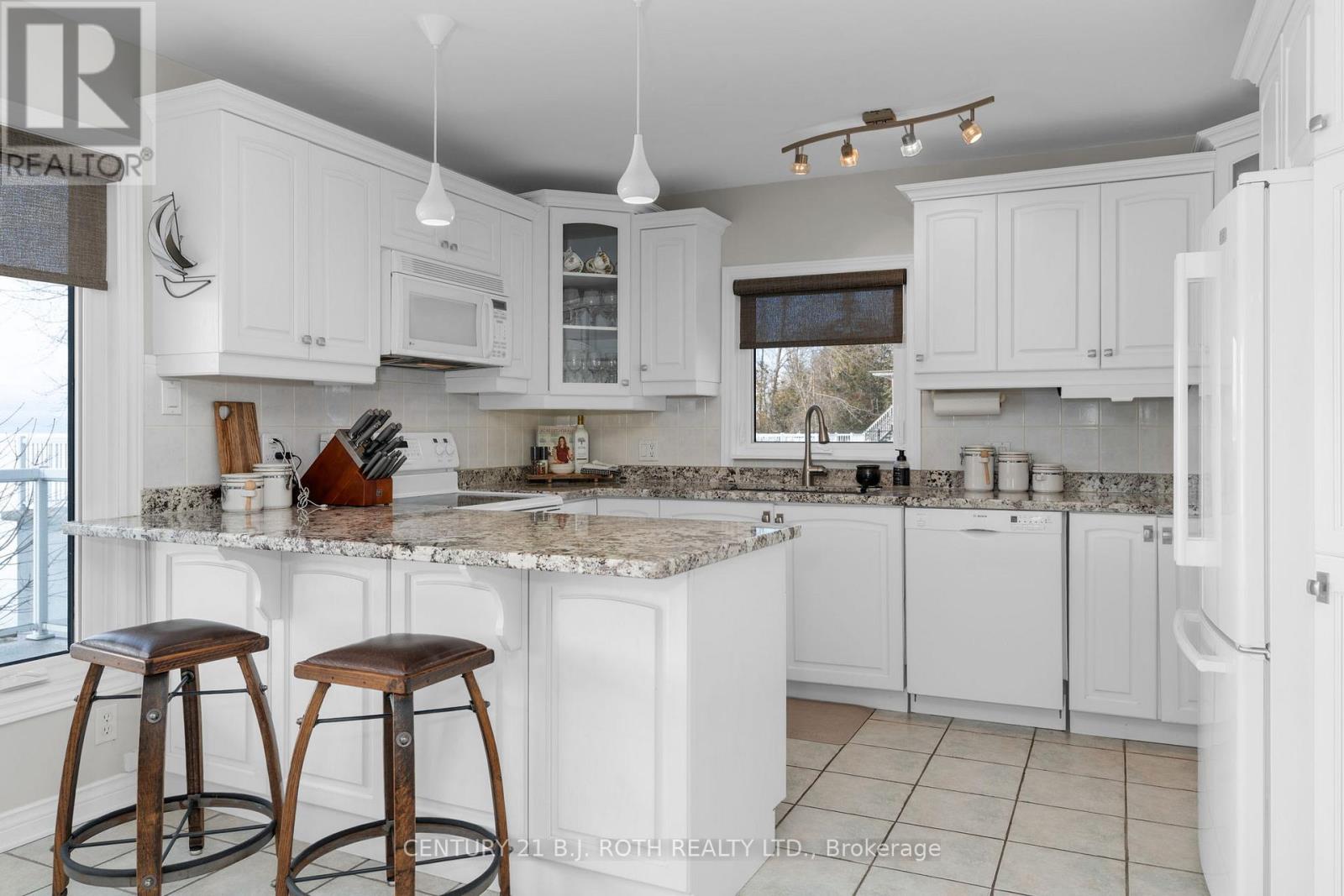 4307 Orkney Beach Road, Ramara, Ontario  L3V 0S1 - Photo 7 - S13069722