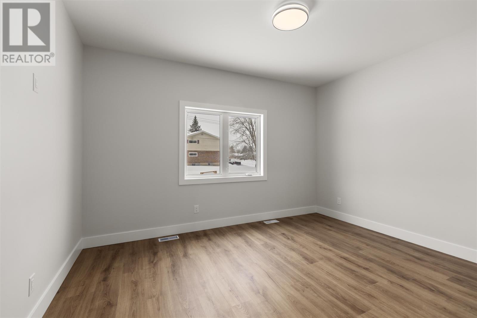 28 Sherwood Pkwy, Sault Ste. Marie, Ontario  P6C 3A8 - Photo 26 - SM260615