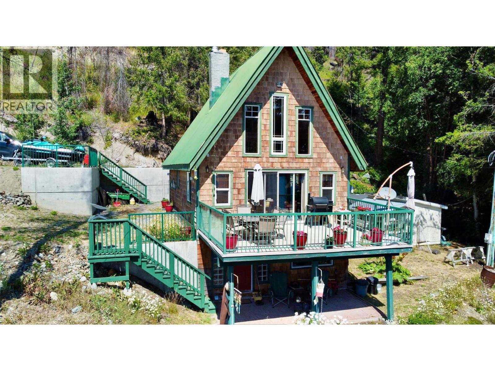 9348 Gun Lake Road W, Gold Bridge, British Columbia