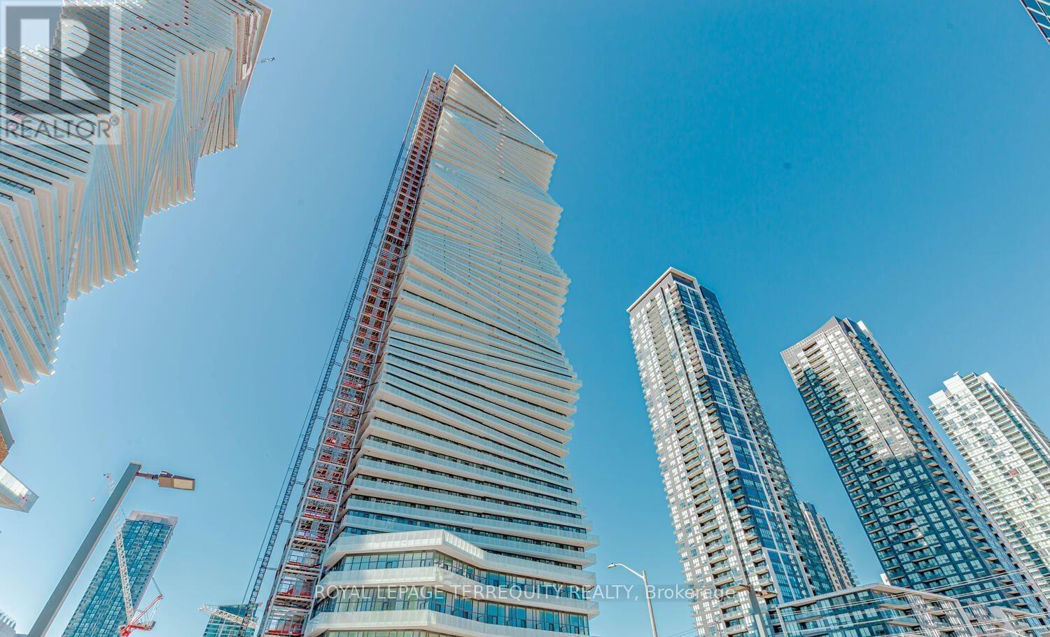 305 - 3900 Confederation Parkway, Mississauga, Ontario  L5B 0M3 - Photo 2 - W13069730