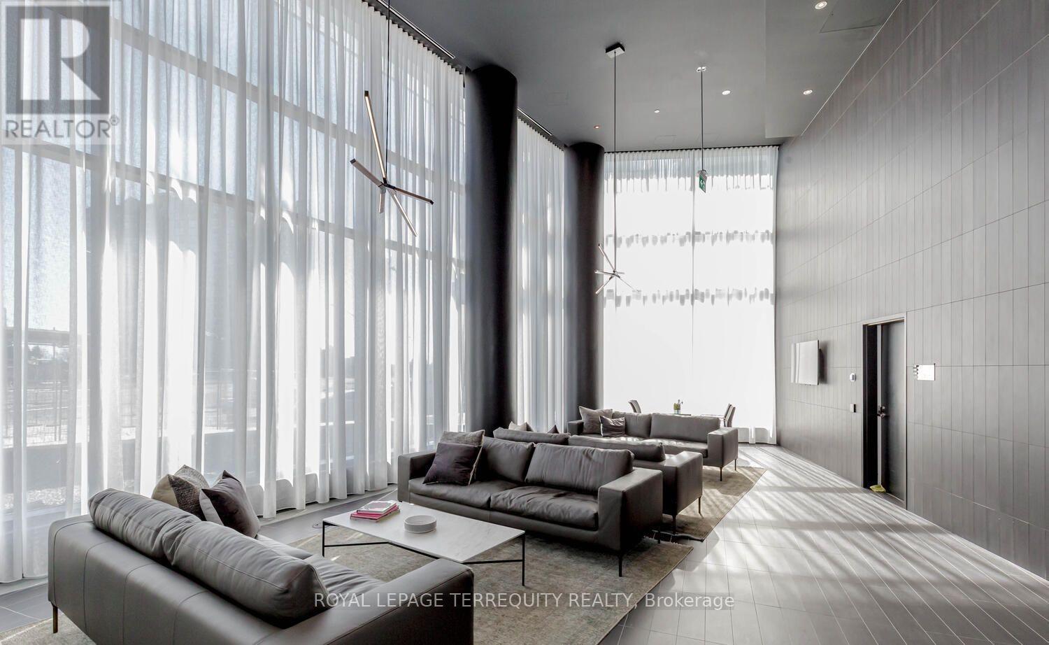 305 - 3900 Confederation Parkway, Mississauga, Ontario  L5B 0M3 - Photo 6 - W13069730