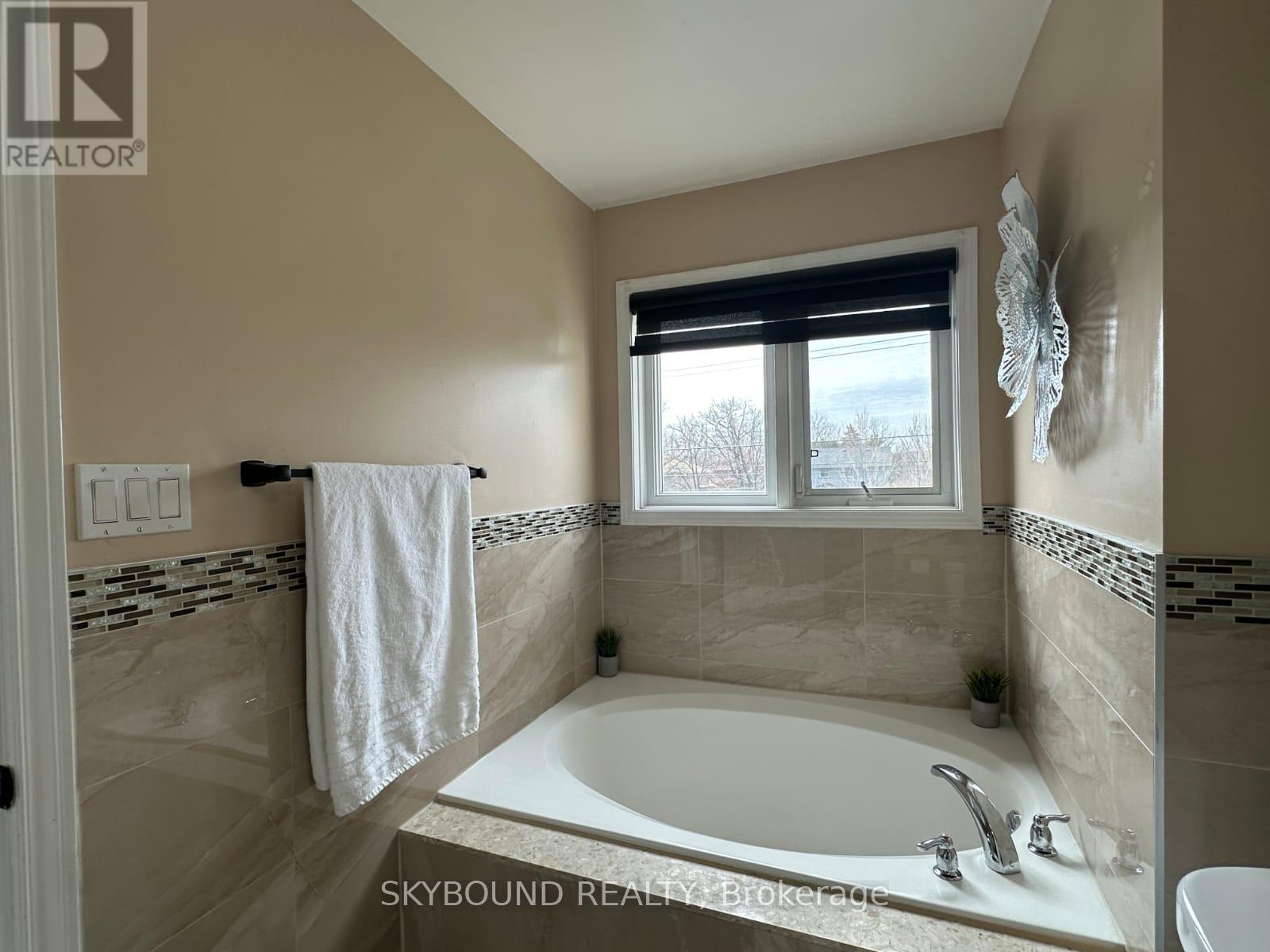 328 Andrews Trail E, Milton, Ontario  L9T 6S5 - Photo 22 - W13069878