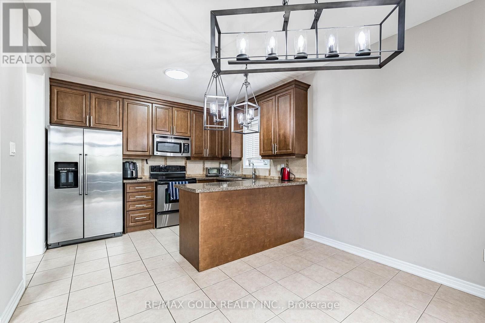52 Moldovan Drive, Brampton, Ontario  L6R 0E4 - Photo 19 - W13069896