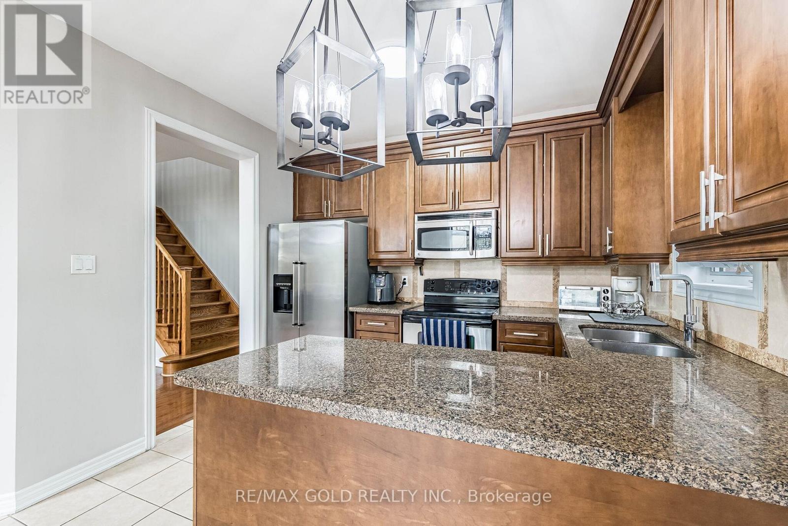 52 Moldovan Drive, Brampton, Ontario  L6R 0E4 - Photo 22 - W13069896