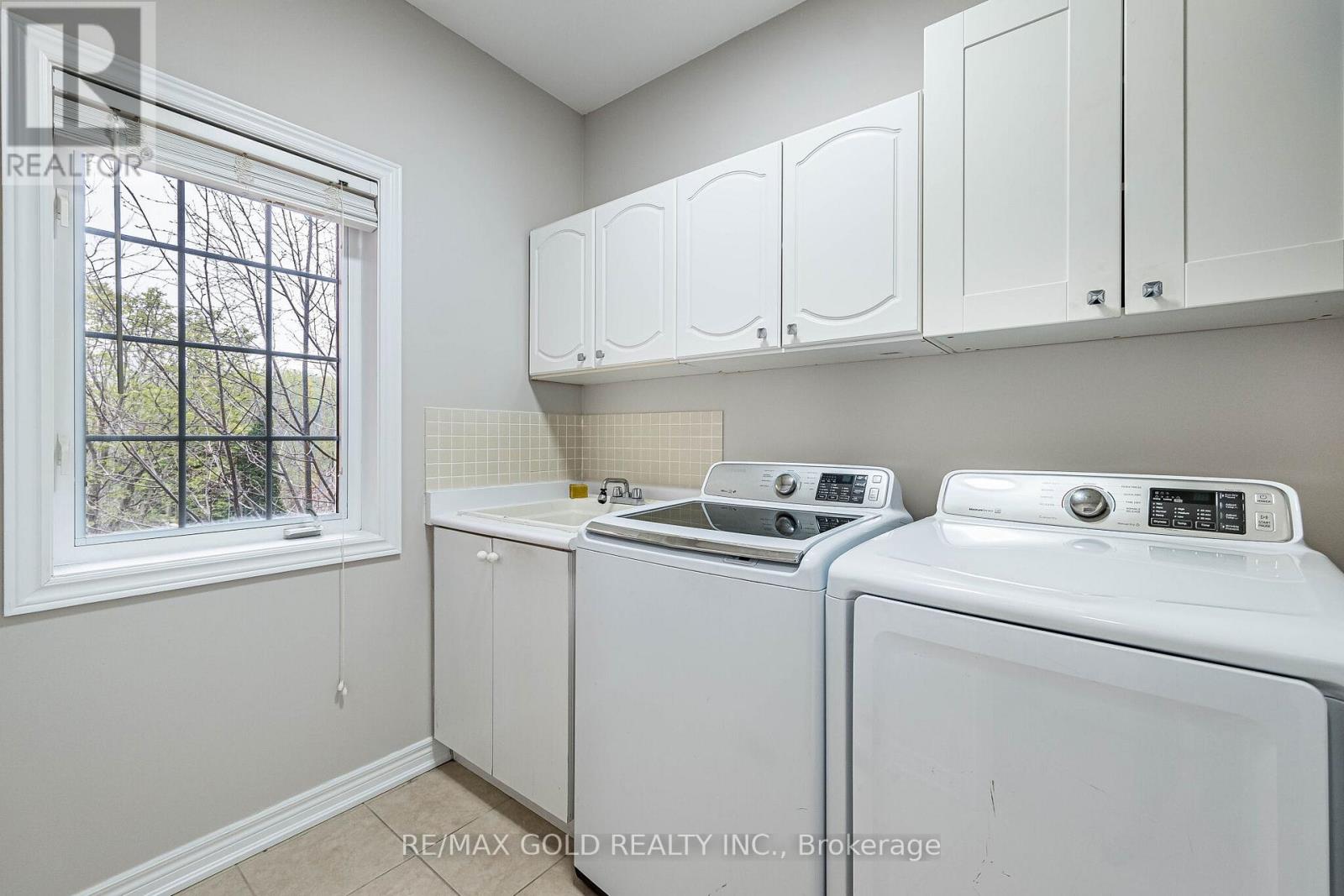 52 Moldovan Drive, Brampton, Ontario  L6R 0E4 - Photo 38 - W13069896