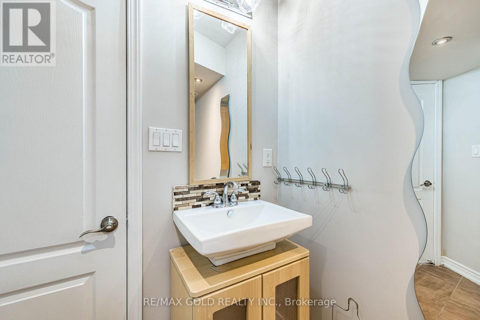 52 Moldovan Drive, Brampton, Ontario  L6R 0E4 - Photo 43 - W13069896