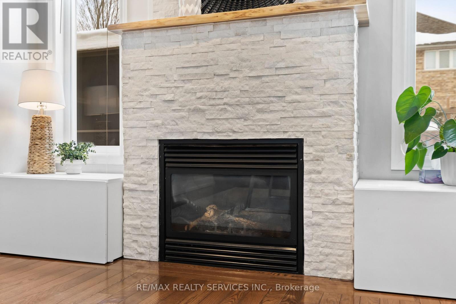 1321 Inglehart Drive, Burlington, Ontario  L7M 4Z3 - Photo 12 - W13069956