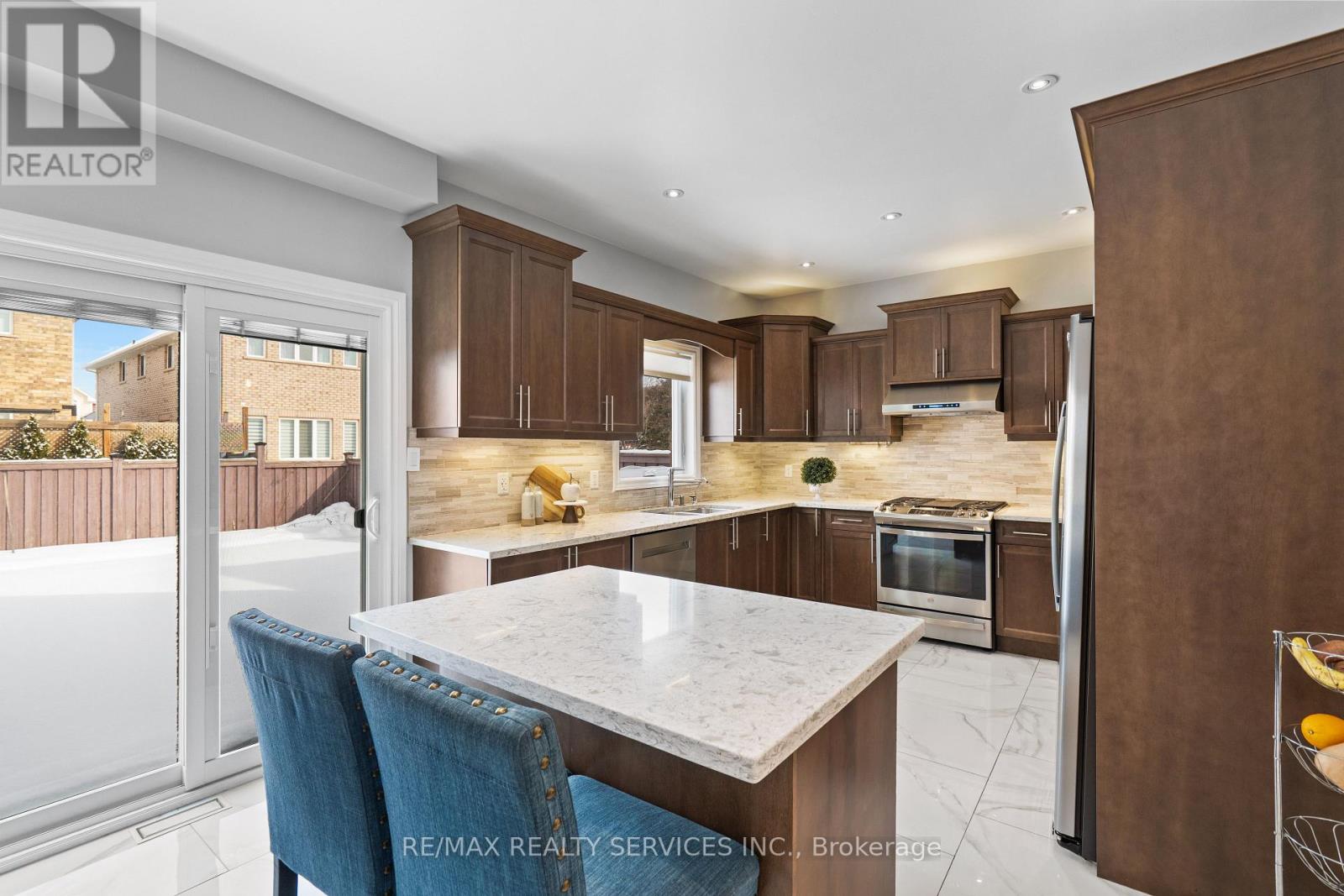 1321 Inglehart Drive, Burlington, Ontario  L7M 4Z3 - Photo 16 - W13069956