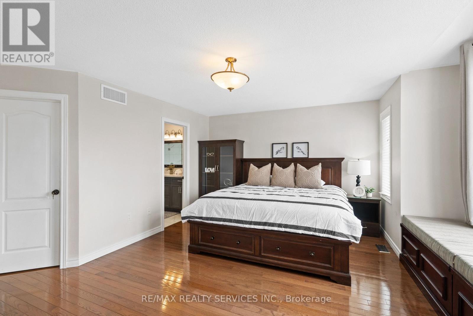 1321 Inglehart Drive, Burlington, Ontario  L7M 4Z3 - Photo 24 - W13069956