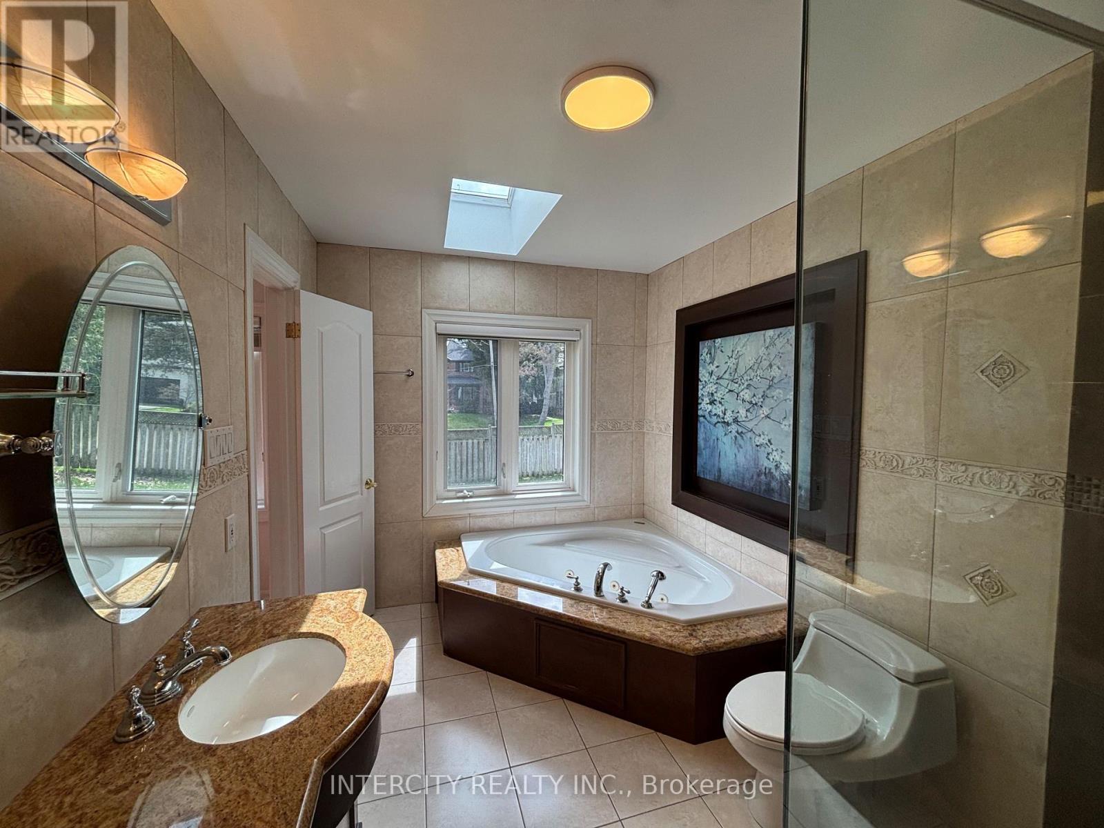1262 Mississauga Road, Mississauga, Ontario  L5H 2J2 - Photo 12 - W13069992
