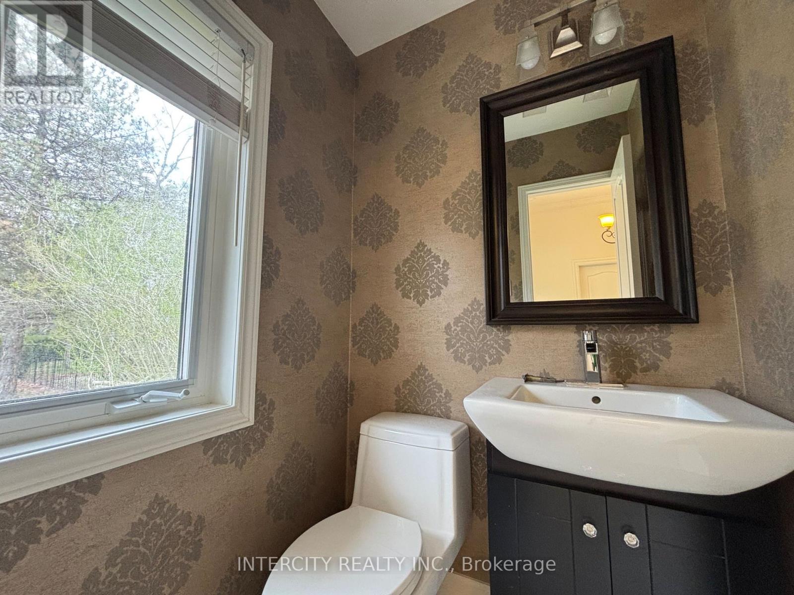 1262 Mississauga Road, Mississauga, Ontario  L5H 2J2 - Photo 17 - W13069992