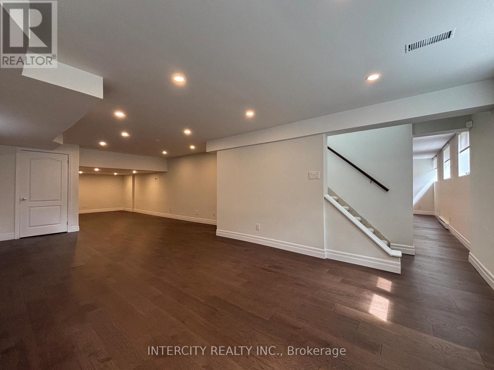 1262 Mississauga Road, Mississauga, Ontario  L5H 2J2 - Photo 18 - W13069992