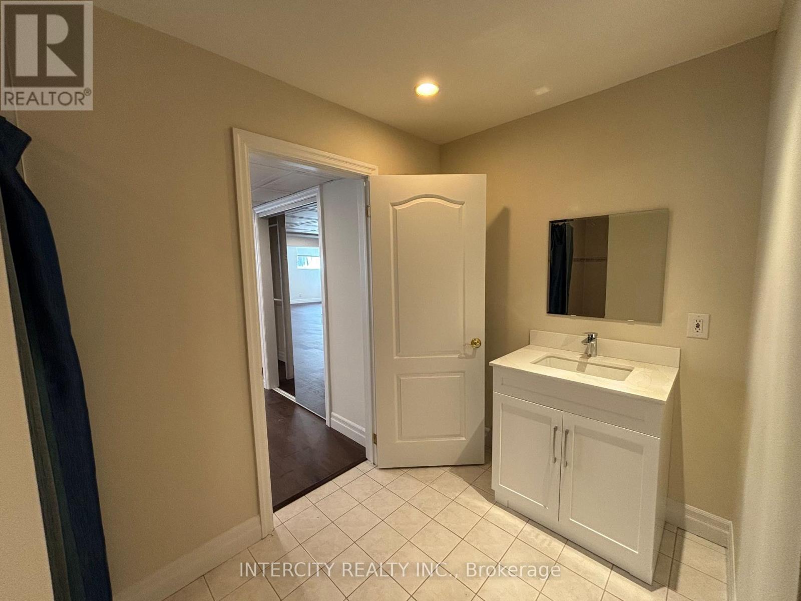1262 Mississauga Road, Mississauga, Ontario  L5H 2J2 - Photo 21 - W13069992