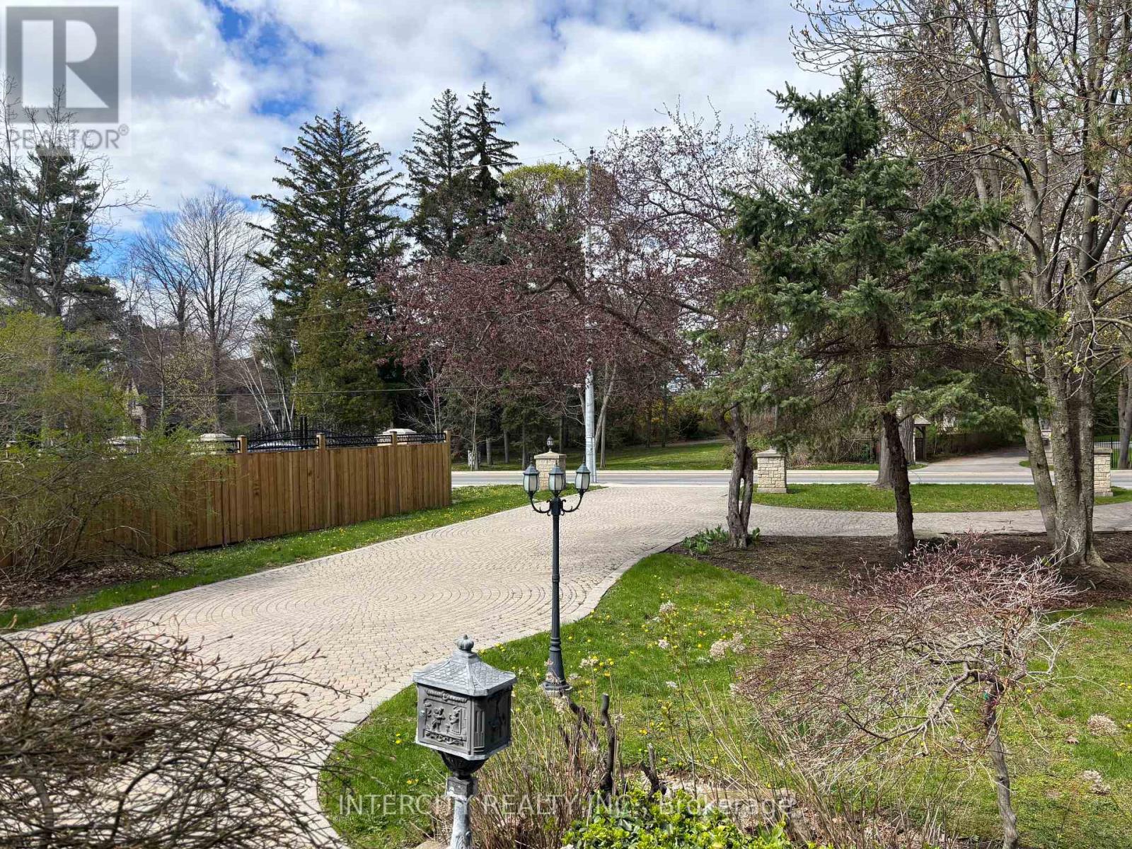 1262 Mississauga Road, Mississauga, Ontario  L5H 2J2 - Photo 25 - W13069992