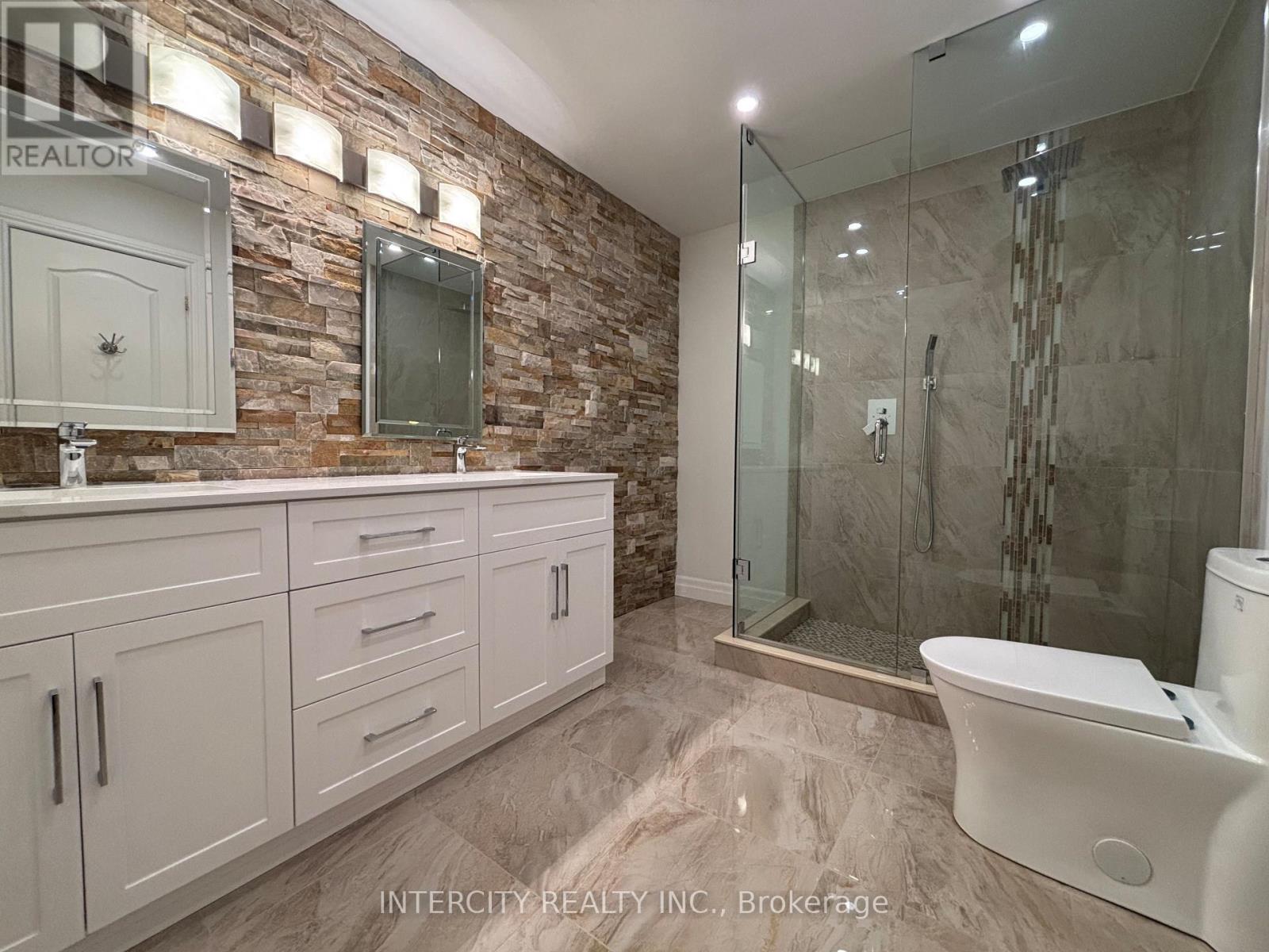 1262 Mississauga Road, Mississauga, Ontario  L5H 2J2 - Photo 9 - W13069992
