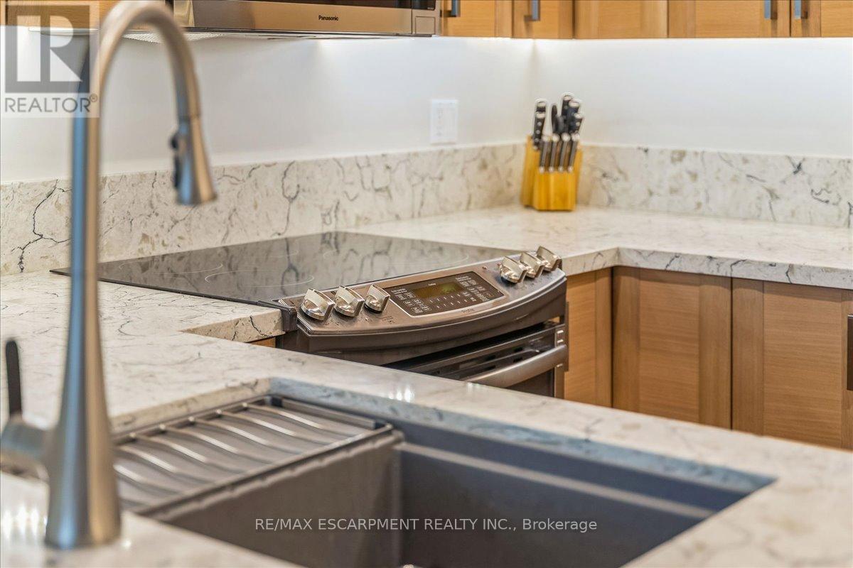 106 - 1276 Maple Crossing Boulevard, Burlington, Ontario  L7S 2J9 - Photo 10 - W13070022