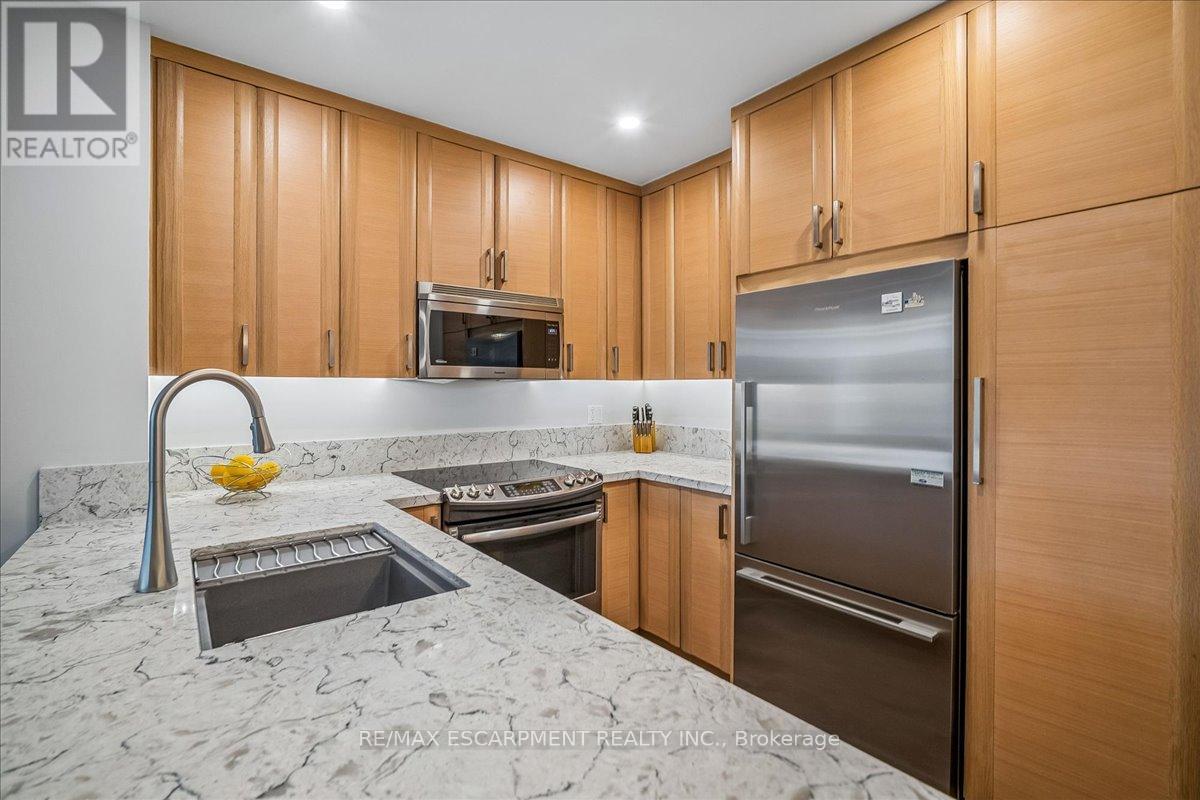 106 - 1276 Maple Crossing Boulevard, Burlington, Ontario  L7S 2J9 - Photo 11 - W13070022