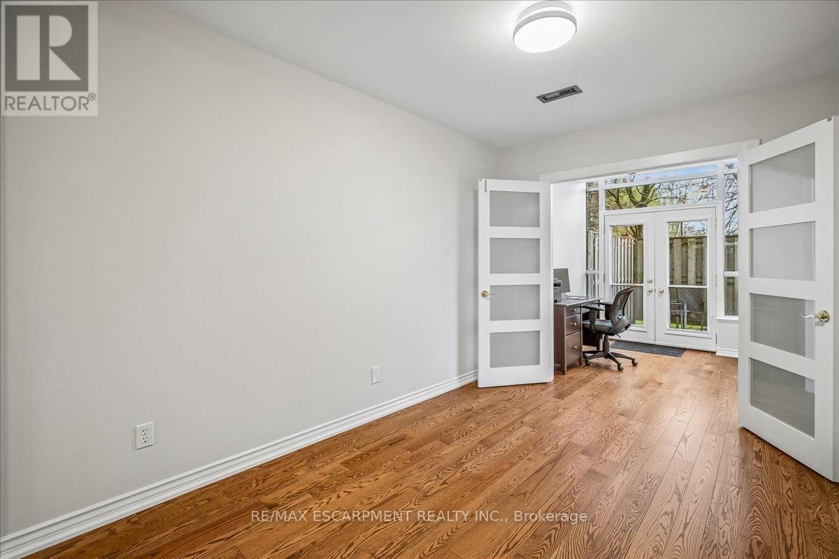 106 - 1276 Maple Crossing Boulevard, Burlington, Ontario  L7S 2J9 - Photo 23 - W13070022