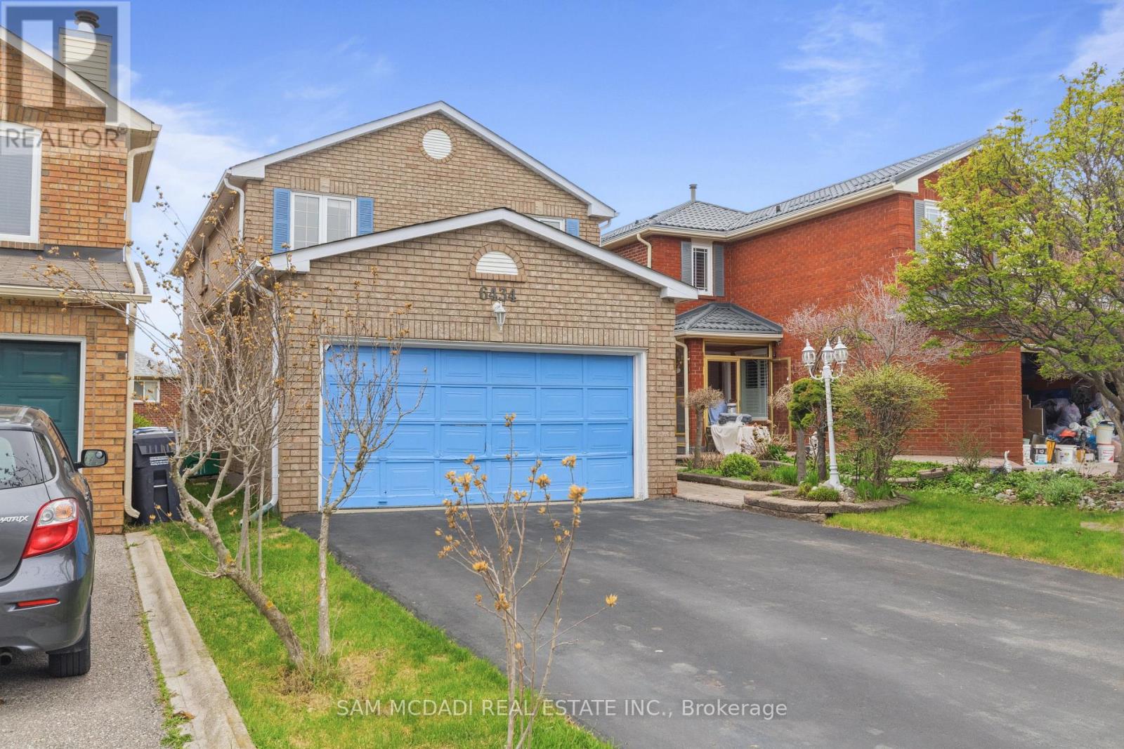 6434 Longspur Road, Mississauga, Ontario  L5N 6E4 - Photo 1 - W13070068