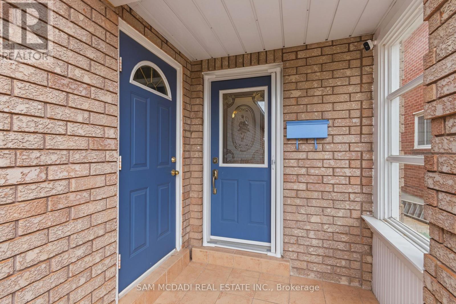 6434 Longspur Road, Mississauga, Ontario  L5N 6E4 - Photo 11 - W13070068