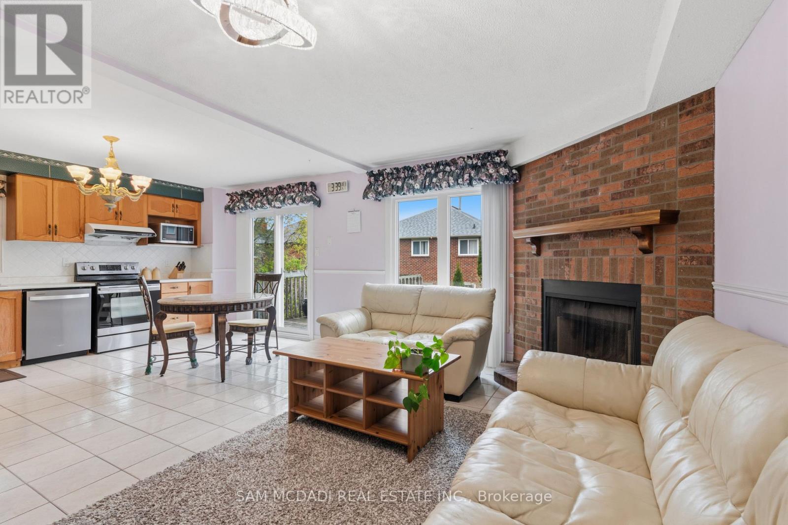 6434 Longspur Road, Mississauga, Ontario  L5N 6E4 - Photo 17 - W13070068