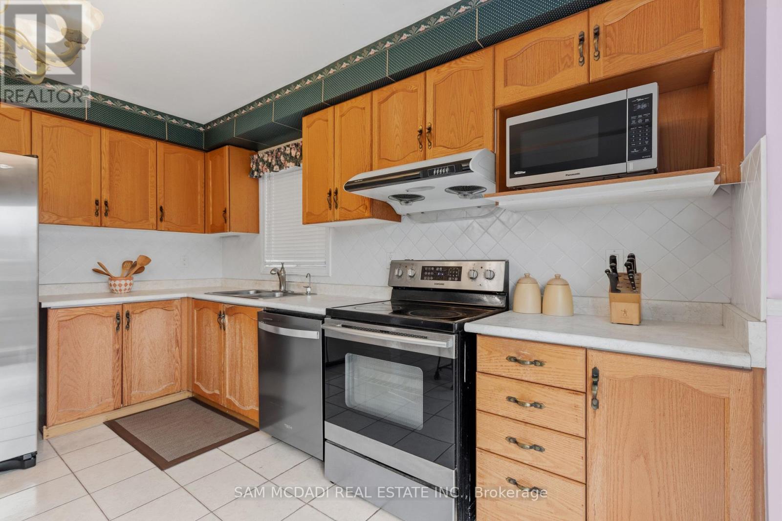 6434 Longspur Road, Mississauga, Ontario  L5N 6E4 - Photo 19 - W13070068