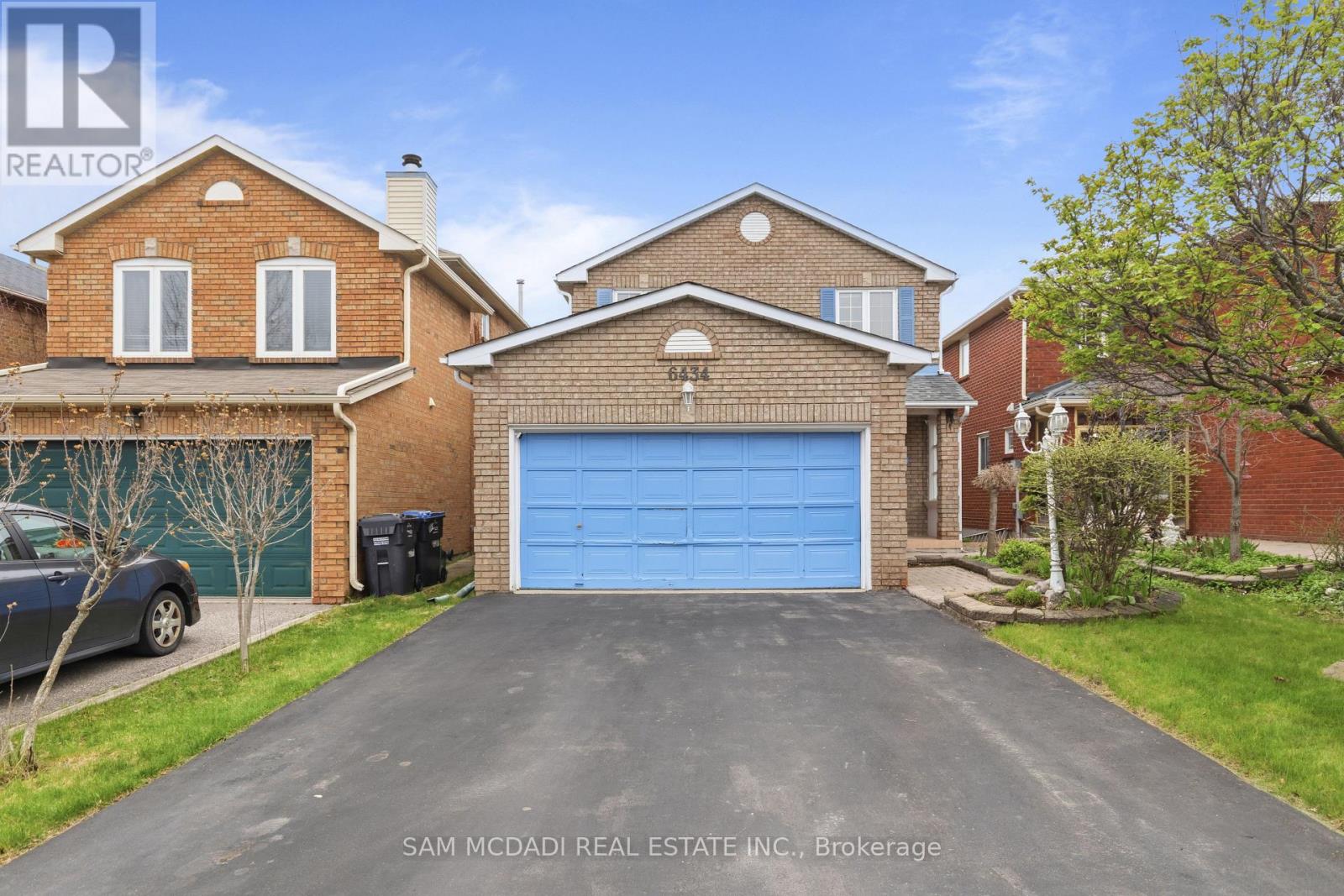6434 Longspur Road, Mississauga, Ontario  L5N 6E4 - Photo 2 - W13070068