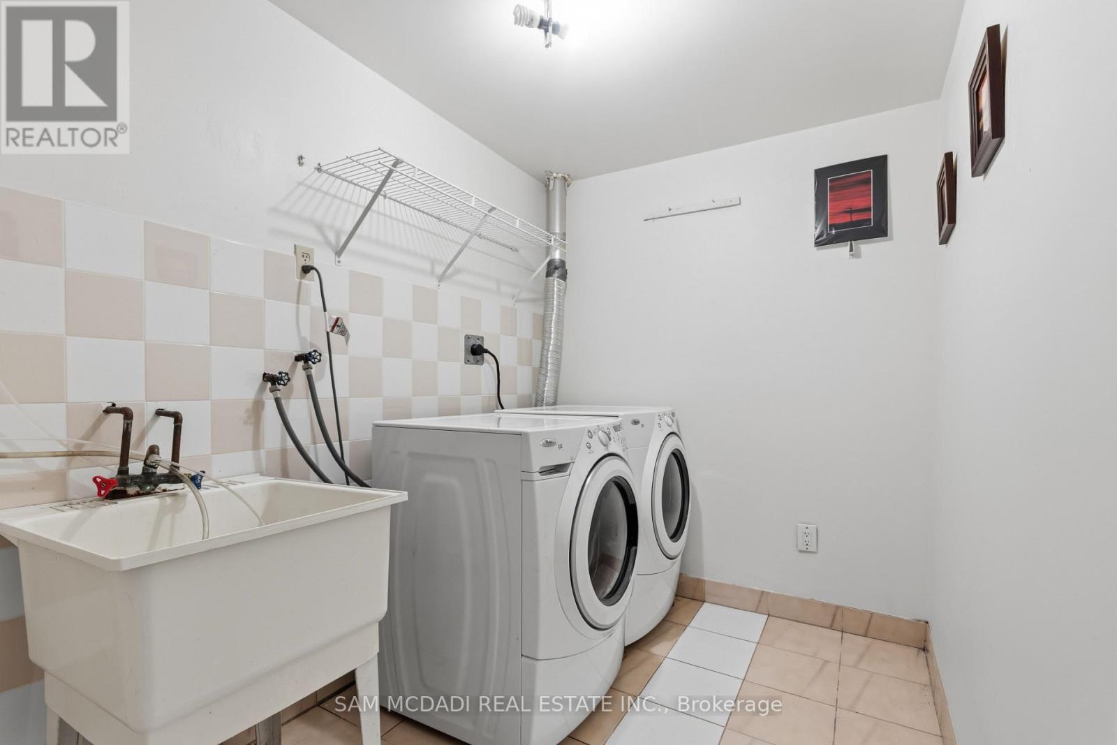 6434 Longspur Road, Mississauga, Ontario  L5N 6E4 - Photo 43 - W13070068