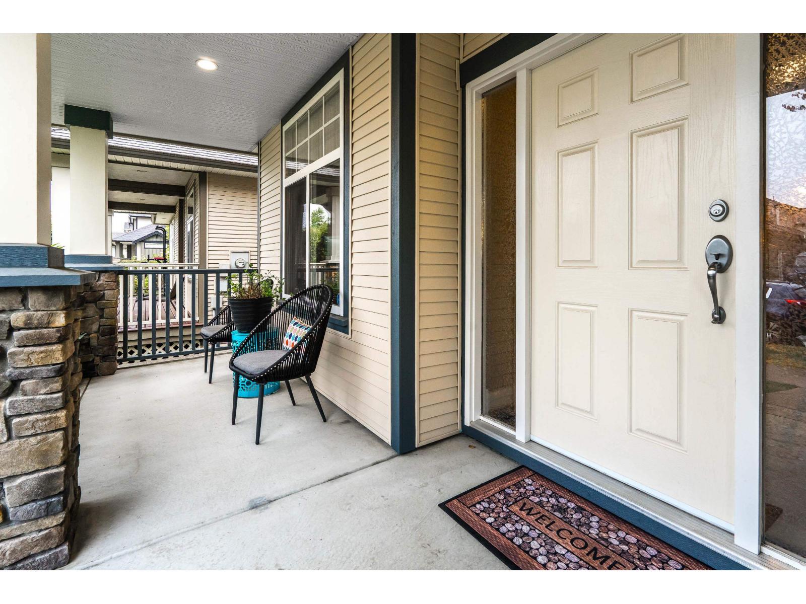 19088 68a Avenue, Surrey, British Columbia  V4N 5P4 - Photo 3 - R3118105