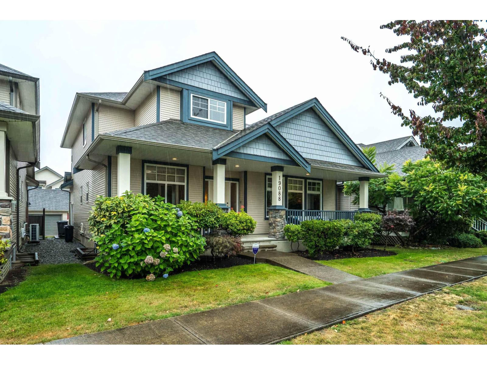 19088 68a Avenue, Surrey, British Columbia  V4N 5P4 - Photo 2 - R3118105