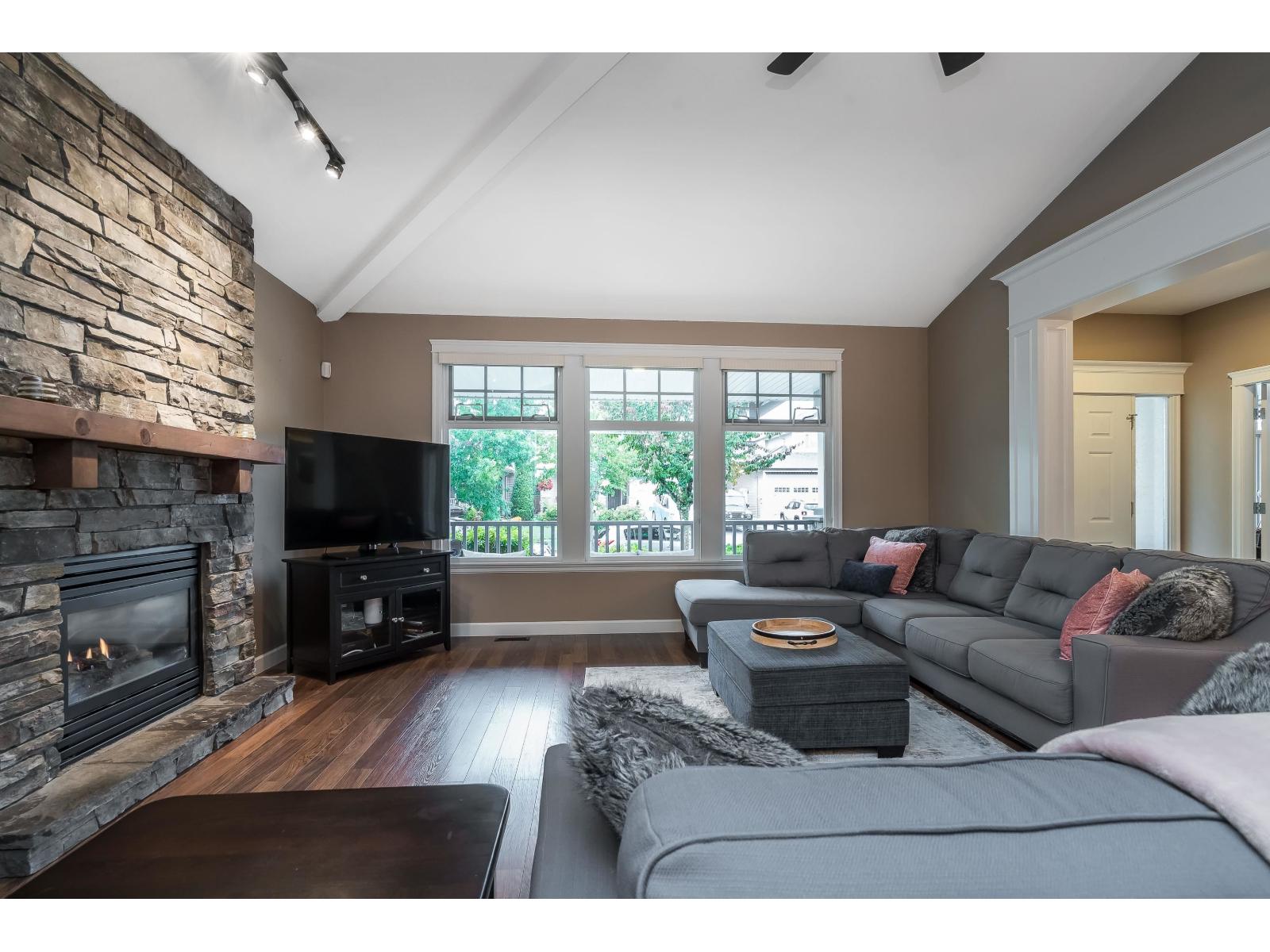19088 68a Avenue, Surrey, British Columbia  V4N 5P4 - Photo 12 - R3118105
