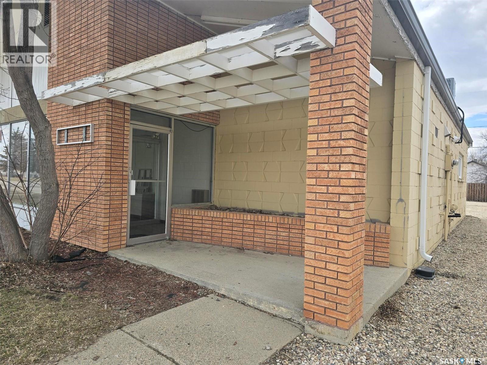 812 Desmond Street, Grenfell, Saskatchewan  S0G 2B0 - Photo 4 - SK034578