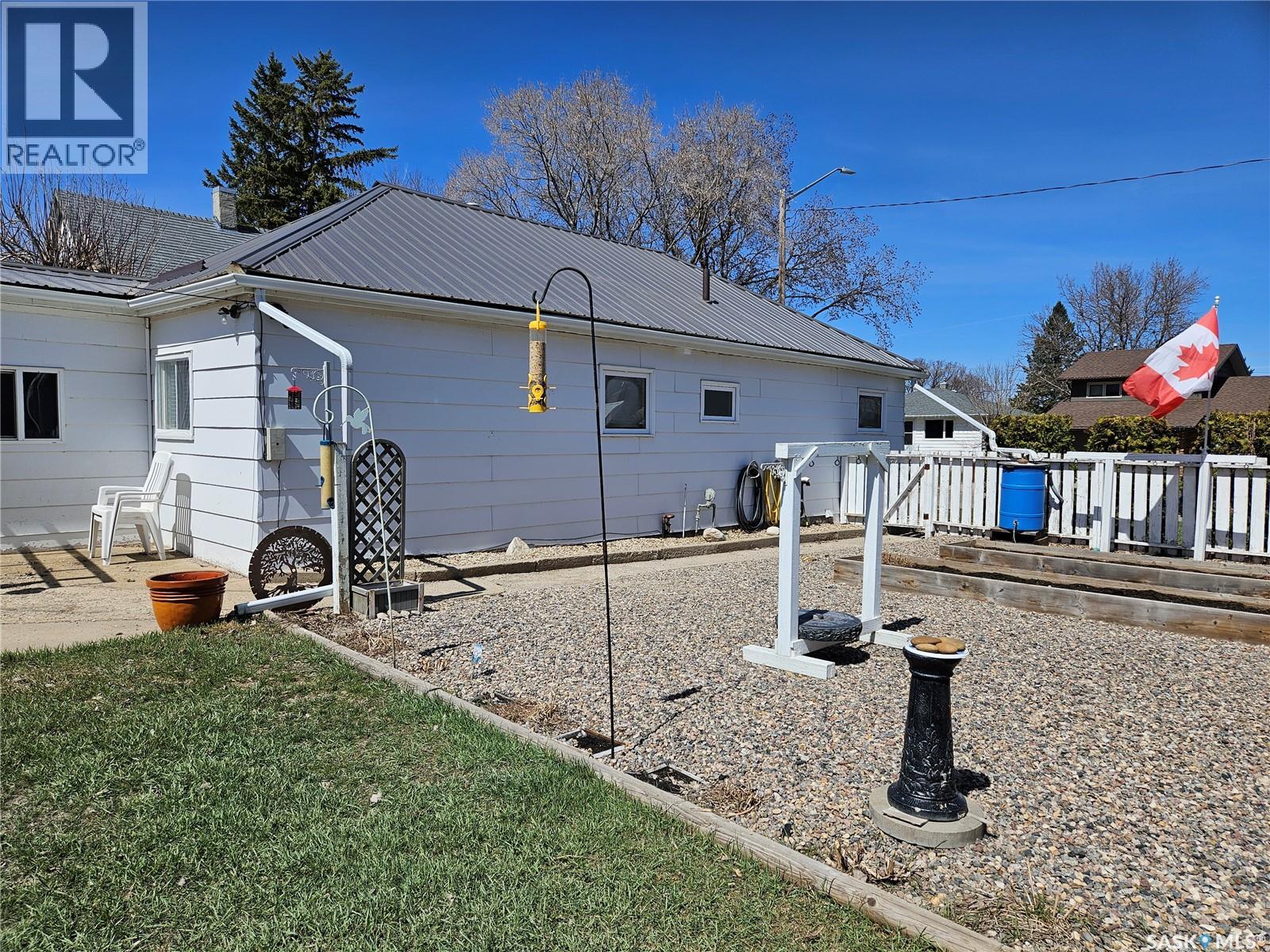 237 Duffield Street W, Moose Jaw, Saskatchewan  S6H 5H2 - Photo 25 - SK034575